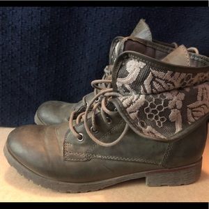 Olive & Lace Combat Boots